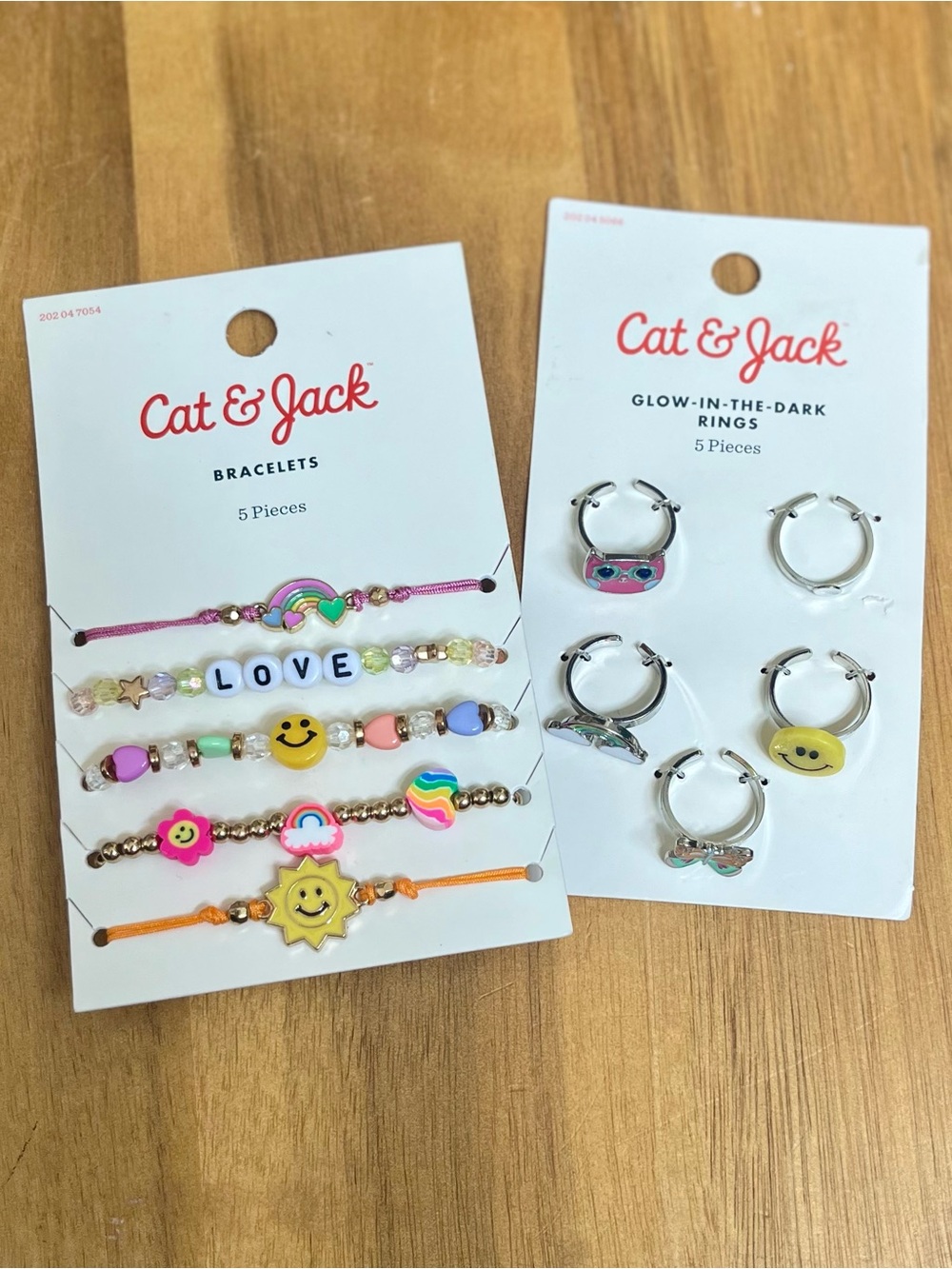 Cat & Jack - Kids Rainbow & Smile Bead Bracelet Set & Glow-in-the-Dark Ring Set